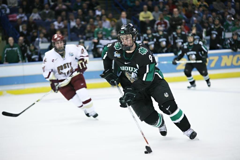 North Dakota's Jonathan Toews