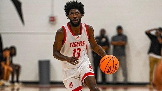 West Alabama is surging up the DII men's basketball rankings.